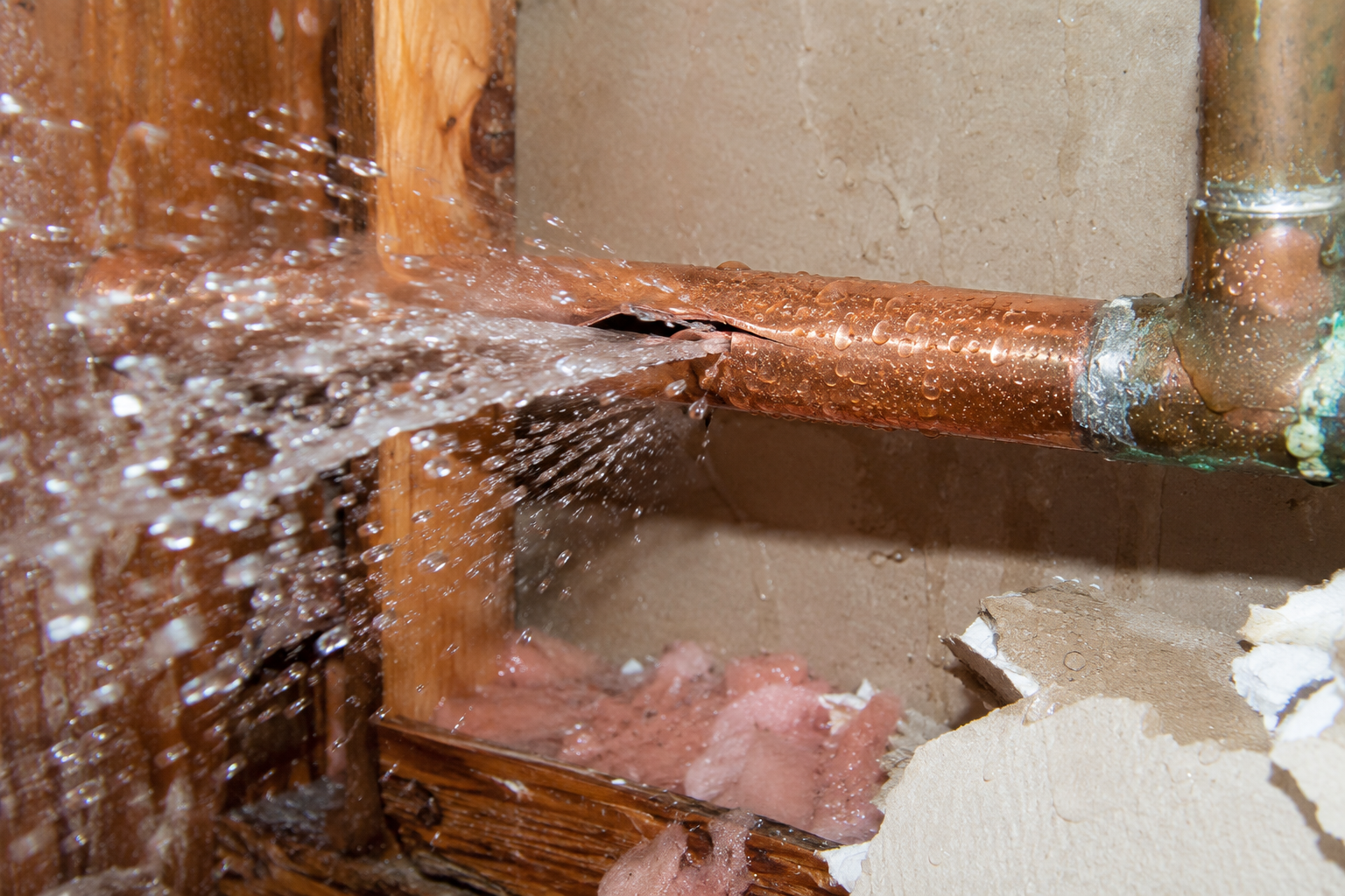 Emergency Plumber in Athens, GA: What to Do When a Pipe Bursts